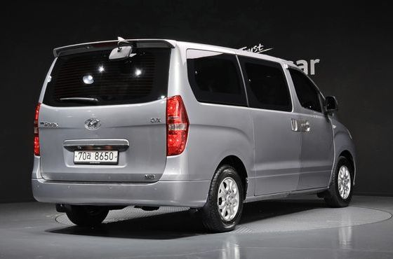 Hyundai Starex 11-Seater Wagon CVX Luxury — пробег 148 026 км — фото 2 из 5