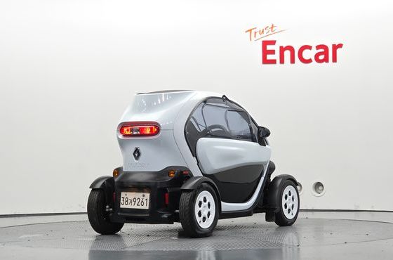 Renault (Samsung) Twizy Life(2-Seater) — пробег 29 387 км — фото 2 из 5