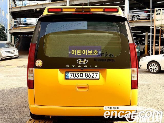 Hyundai Staria L3.5  Kinder Safety Car 15-Seater — пробег 122 835 км — фото 4 из 5