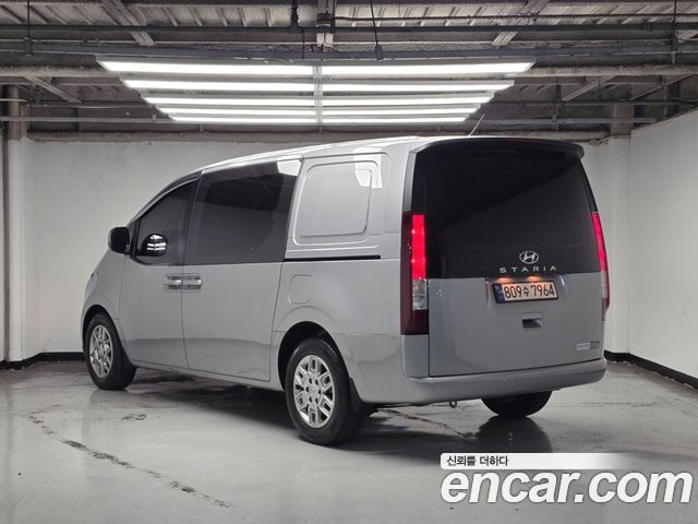 Hyundai Staria Cargo 5-Seater Modern — пробег 28 020 км — фото 2 из 5