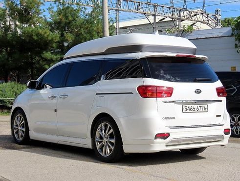 Kia Carnival Gasoline 7-Seater Hi-Limousine President — пробег 260 530 км — фото 3 из 5