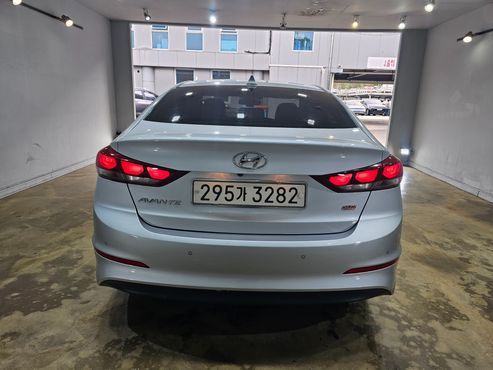 Hyundai AVANTE 1.6 GDI Smart — пробег 98 645 км — фото 5 из 5