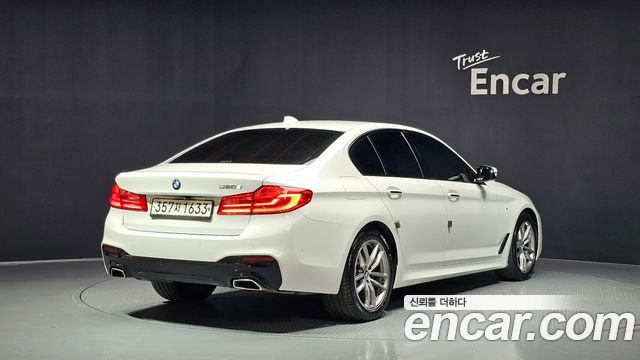BMW 5-Series 520d M Sport Package Plus — пробег 184 478 км — фото 2 из 5