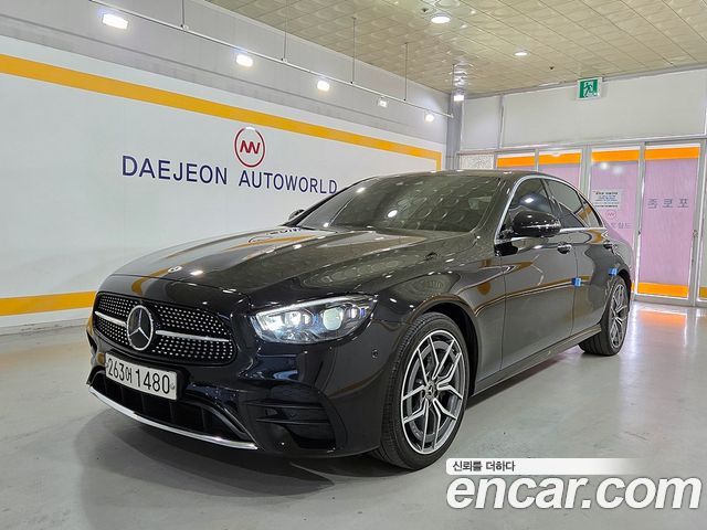 Mercedes-Benz E-Class E220d 4MATIC AMG Line — пробег 115 620 км — фото 1 из 5