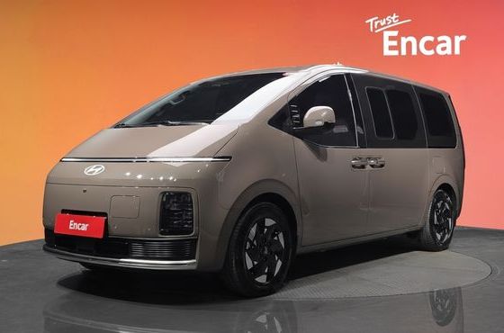 Hyundai Staria EV Lounge 11-Seater Prestige — пробег 679 км — фото 1 из 5