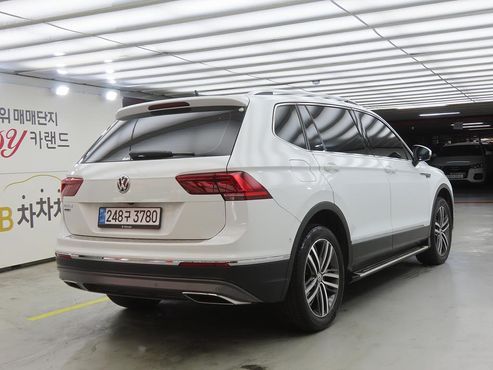 Volkswagen Tiguan 2.0 TDI Prestige — пробег 138 618 км — фото 2 из 5