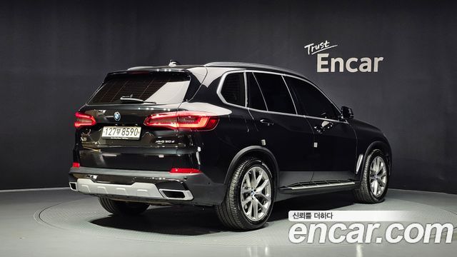 BMW X5 xDrive 30d xLine — пробег 64 297 км — фото 2 из 5