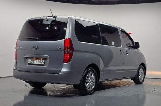 Hyundai Starex 3-Seater VAN Smart — пробег 122 504 км — фото 2 из 5