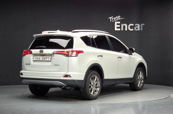 Toyota RAV4 2.5 2WD 4th — пробег 68 306 км — фото 2 из 5