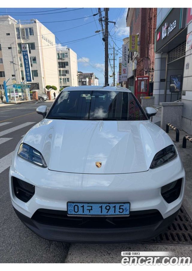 Porsche Macan 4S — пробег 12 000 км — фото 1 из 5