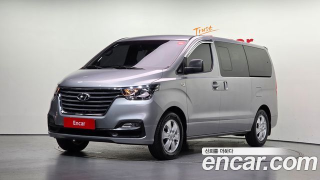 Hyundai Starex Wagon 12-Seater Modern — пробег 18 476 км — фото 1 из 5