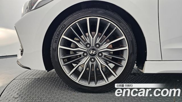 Hyundai AVANTE 1.6 Turbo Sport — пробег 171 741 км — фото 5 из 5