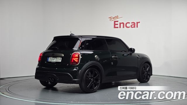 Mini Cooper 3Door Resolute Edition 3rd Gen — пробег 47 297 км — фото 2 из 5