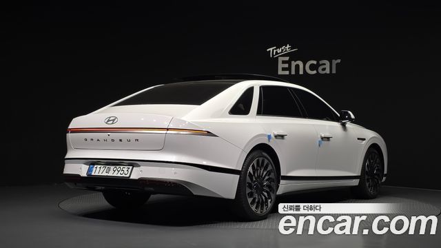 Hyundai Grandeur Caligraphy — пробег 66 км — фото 2 из 5