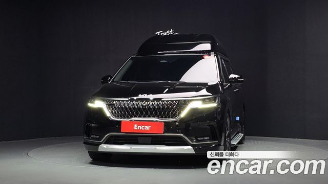 Kia Carnival Gasoline 9-Seater Hi-Limousine Signature — пробег 30 368 км — фото 3 из 5