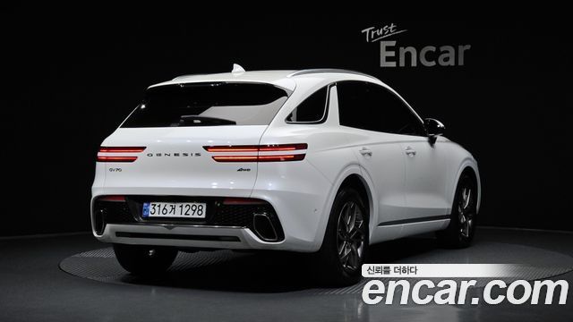 Genesis GV70 2.5T Gasoline AWD — пробег 60 641 км — фото 2 из 5