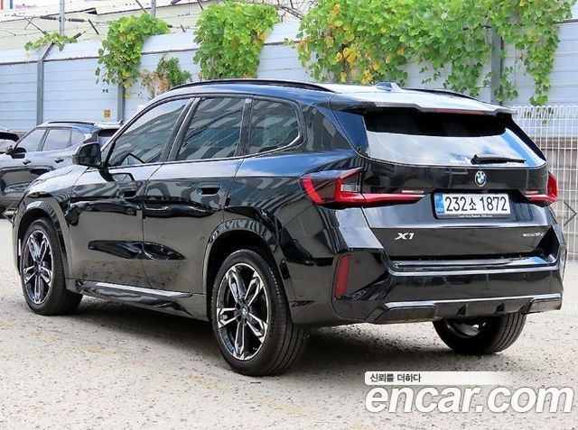 BMW X1 sDrive 18d M Sport — пробег 30 689 км — фото 3 из 5