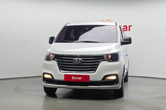 Hyundai Starex Wagon 12-Seater Style — пробег 39 694 км — фото 3 из 5