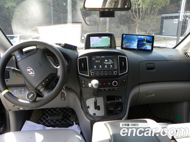 Hyundai Starex Van 5-Seater Smart — пробег 69 912 км — фото 3 из 5