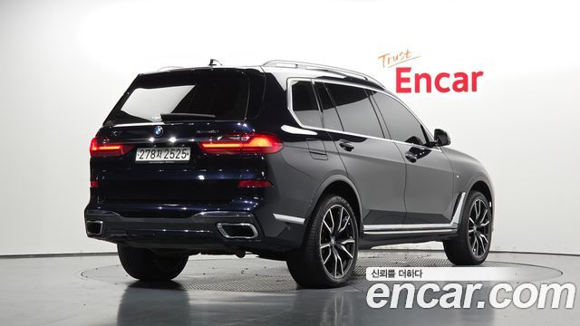 BMW X7 xDrive 40i M Sport 6STR — пробег 145 904 км — фото 2 из 5