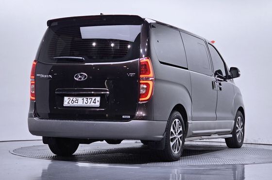 Hyundai Starex 4WD Urban 9-Seater Exclusive — пробег 134 784 км — фото 2 из 5