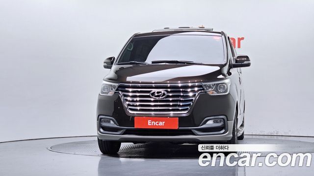 Hyundai Starex 4WD Urban 9-Seater Exclusive — пробег 134 784 км — фото 3 из 5