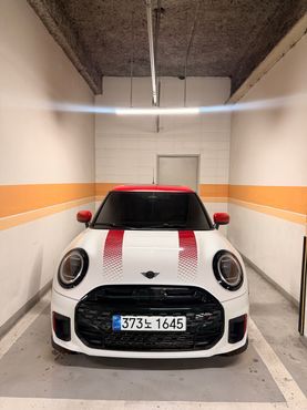 Mini Cooper JCW — пробег 100 км — фото 1 из 5