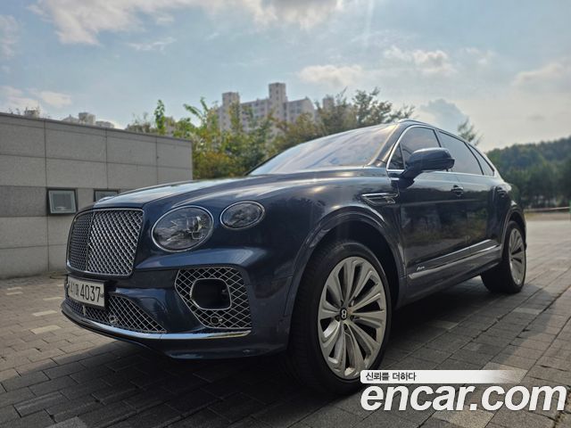 Bentley Bentayga 4.0 V8 Azure — пробег 24 308 км — фото 2 из 5