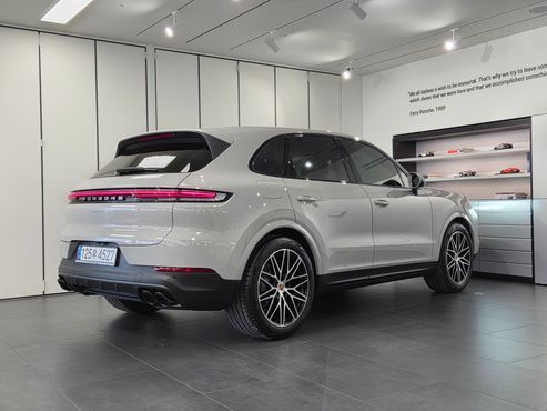 Porsche Cayenne 3.0 — пробег 832 км — фото 2 из 5