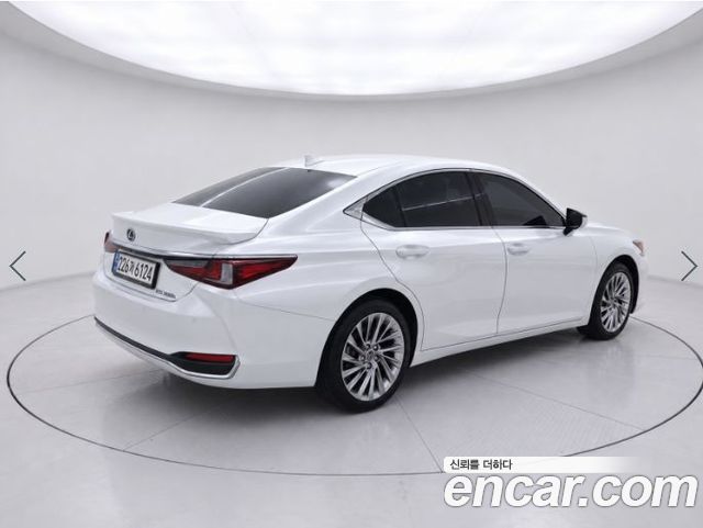 Lexus ES Executive — пробег 41 238 км — фото 4 из 5