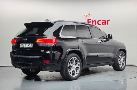 Jeep Cherokee 3.6 Overland WK2 — пробег 133 132 км — фото 2 из 5