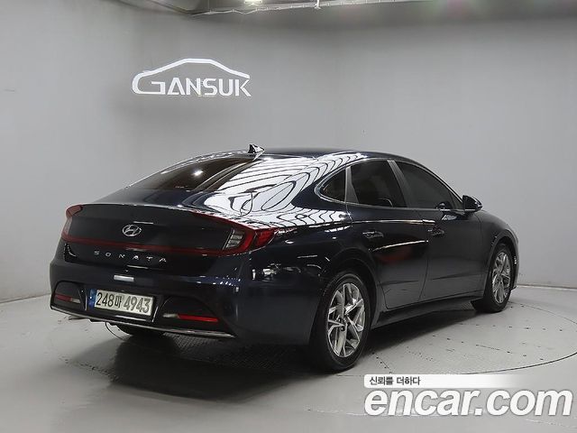Hyundai Sonata 2.0 Premium Family — пробег 68 450 км — фото 4 из 5