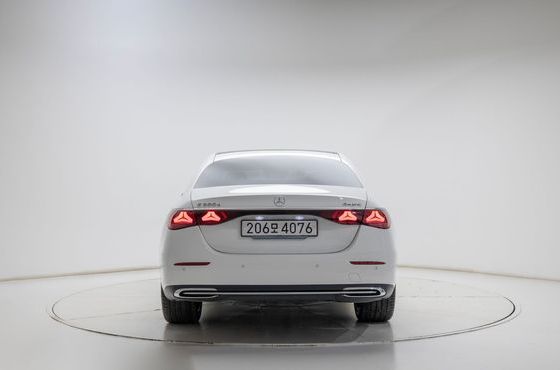 Mercedes-Benz E-Class E220d 4MATIC Exclusive — пробег 17 996 км — фото 4 из 5