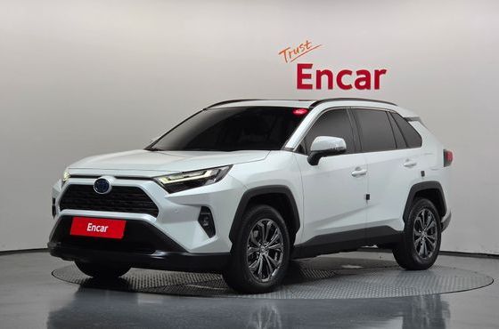 Toyota RAV4 2.5 2WD Hybrid XLE — пробег 33 795 км — фото 1 из 5