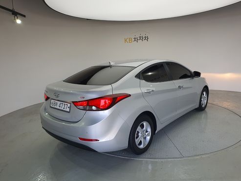 Hyundai AVANTE 1.6 GDi Smart Standard — пробег 124 500 км — фото 2 из 5