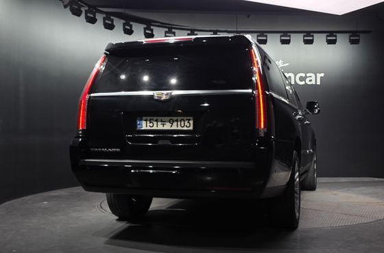 Cadillac Escalade 6.2 ESV 4th — пробег 186 962 км — фото 4 из 5