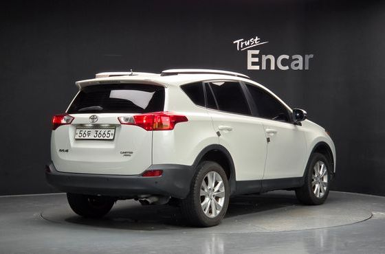 Toyota RAV4 2.5 4WD 4th — пробег 112 457 км — фото 2 из 5