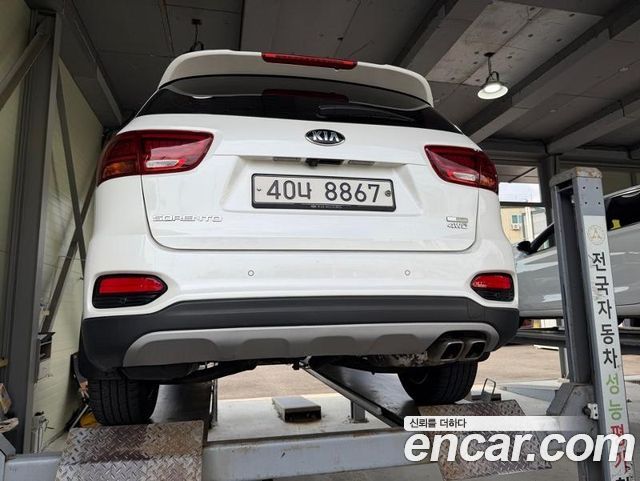 Kia Sorento Diesel 2.0 4WD Noblesse Special — пробег 65 344 км — фото 2 из 2