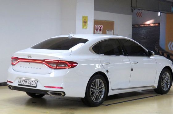 Hyundai Grandeur 3.0 LPi Dsabled Person Premium Special — пробег 34 800 км — фото 3 из 5