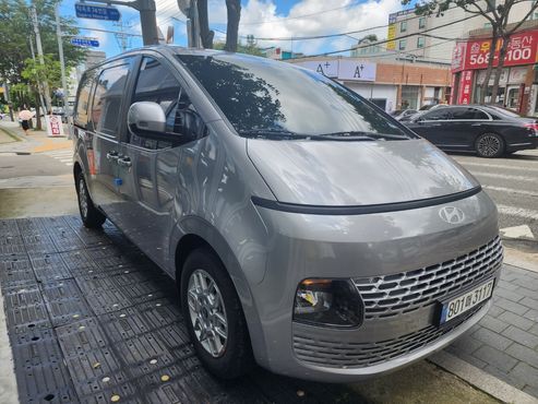 Hyundai Staria HEV 1.6 Cargo 3-Seater Modern — пробег 1 684 км — фото 3 из 5