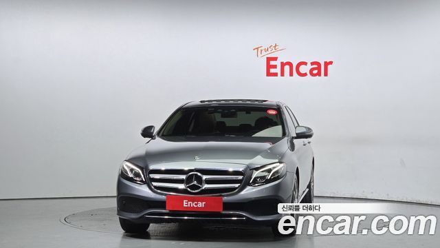 Mercedes-Benz E-Class E300 4MATIC Avnatgarde — пробег 84 355 км — фото 3 из 5