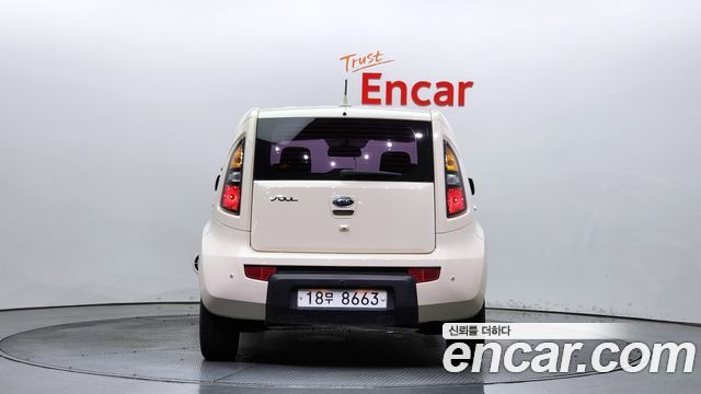 Kia Soul Gasoline 1.6 Smart — пробег 84 297 км — фото 4 из 5