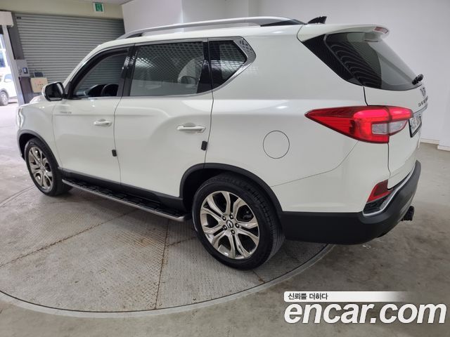 Ssangyong Rexton Diesel 2.2 2WD Eurasia Edition — пробег 118 000 км — фото 3 из 5