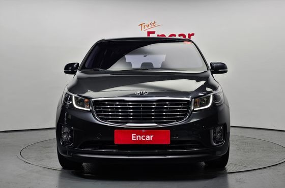 Kia Carnival 11-seater Prestige — пробег 90 321 км — фото 3 из 5