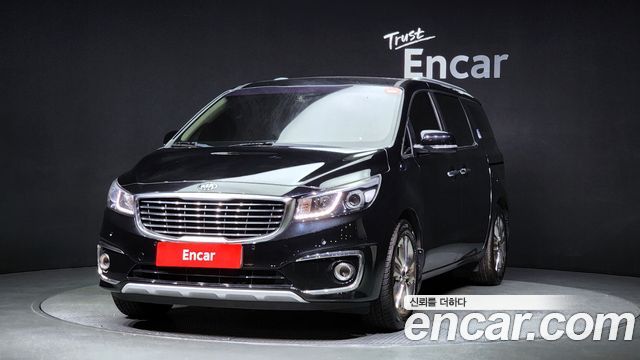 Kia Carnival 9-seater Prestige — пробег 74 186 км — фото 1 из 5
