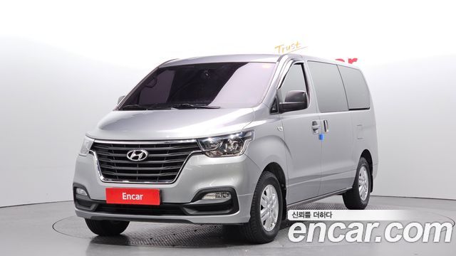Hyundai Starex Van 3-Seater Smart — пробег 88 800 км — фото 1 из 5