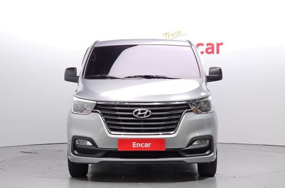 Hyundai Starex Van 3-Seater Smart — пробег 88 800 км — фото 3 из 5