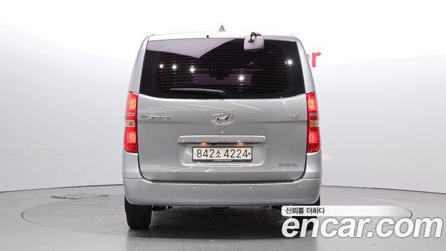 Hyundai Starex Van 3-Seater Smart — пробег 88 800 км — фото 4 из 5