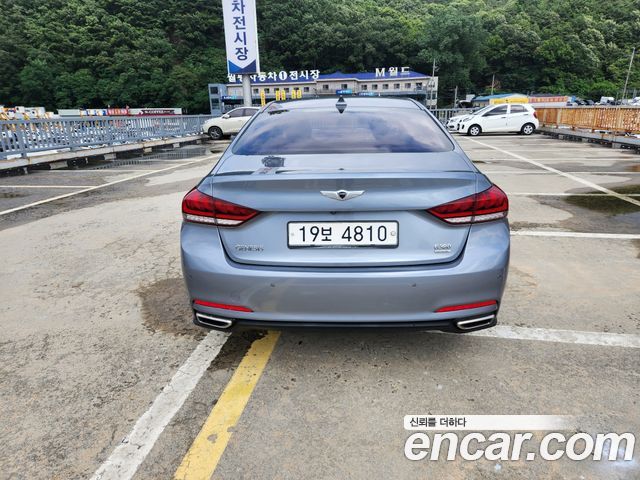 Hyundai Genesis из Кореи Encar