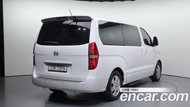 Hyundai Starex Wagon 12-Seater Style — пробег 99 844 км — фото 2 из 5